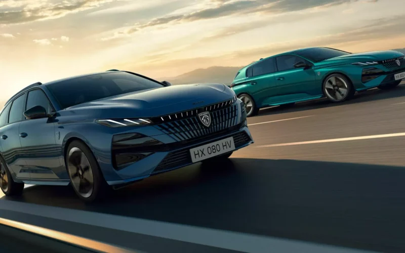 Представлена оновлена Peugeot 308 в кузову хетчбек і універсал